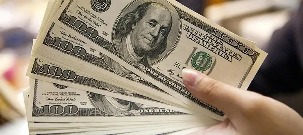 Vatandaş dolar satıyor