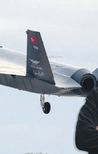 Kızılelma gururu! Baykar Yönetim Kurulu Başkanı Selçuk Bayraktar: Rabbimize şükürler olsun