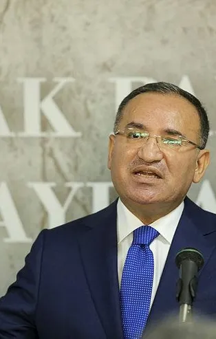 Adalet Bakanı Bekir Bozdağ, İBB Başkanı Ekrem İmamoğlu hakkında verilen kararı değerlendirdi: Nihai karar değil