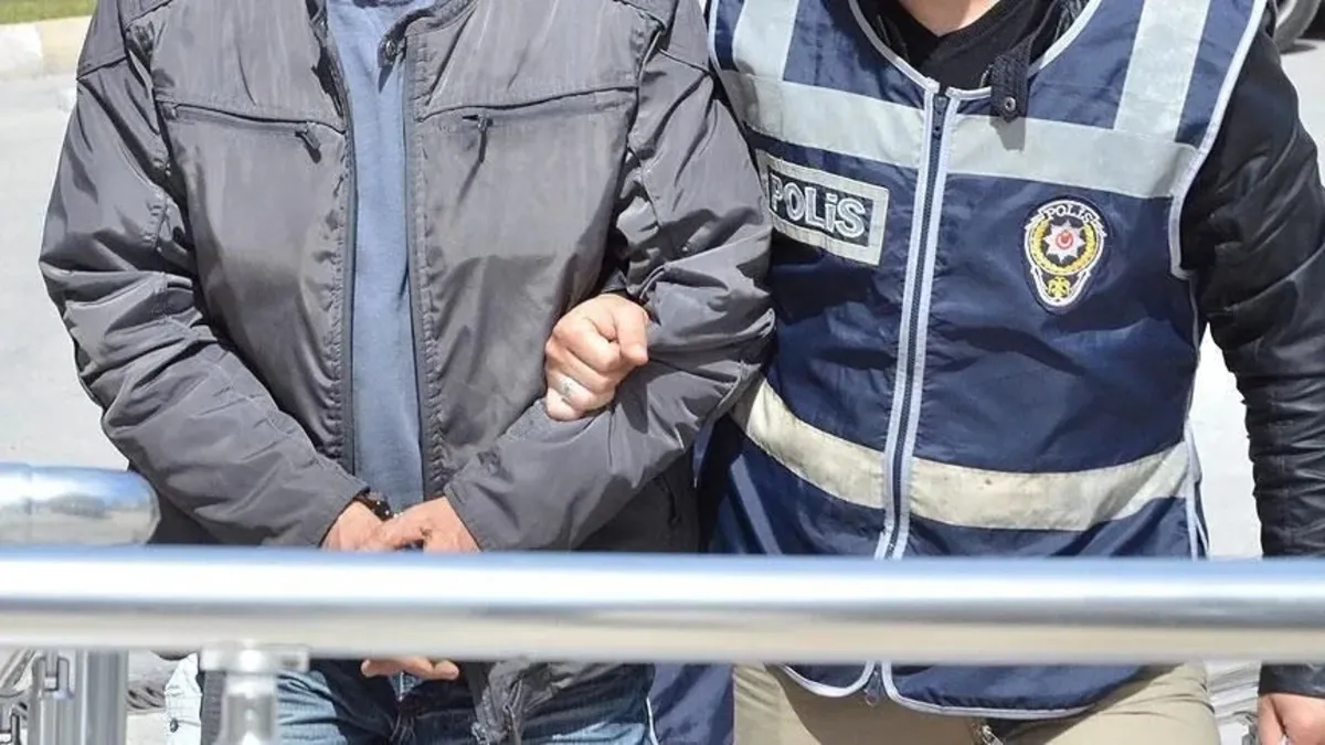 Adana'da eski polise FETÖ'den 6 yıl 3 ay hapis cezası