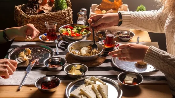 Hizli Yemek Yemek O Hastaliga Neden Oluyor Takvim