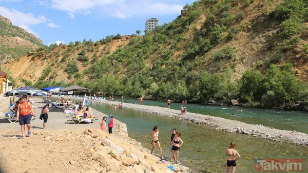 Hava sıcaklığı 40 dereceye ulaştı! Tunceli'de Munzur Nehri kıyısı Bodrum'u aratmadı - 5
