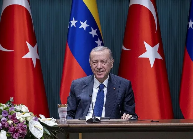 baskan-erdogan-isvece-yine-ayari-verdi-isvec-pkkypglilerin-cirit-attigi-bir-ulke-konumunda-1654726134513.jpeg Başkan Erdoğan İsveç'e yine ayarı verdi: İsveç PKK/YPG’lilerin cirit attığı bir ülke konumunda-3