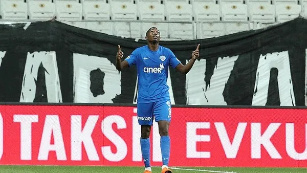 Beşiktaş golcü oyuncu için pazarlık masasında! Kartal Koita'da ısrarcı-4