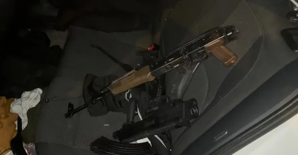 Son dakika: İstanbul Bahçelievler’de dur ihtarına uymayan araçtan uzun namlulu silahlar çıktı!