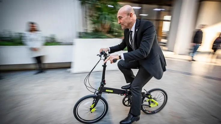 ustu-cizilen-chpli-tunc-soyer-ilk-kez-konustu-partisini-yerden-yere-vurdu-1706614323547.jpeg Tunç Soyer