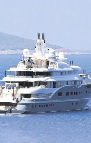 Dubai Şeyhi Abdullah Al Futtaim’in yüzen sarayı Bodrum'da