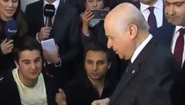MHP Genel Başkanı Devlet Bahçeli oyunu kullandı