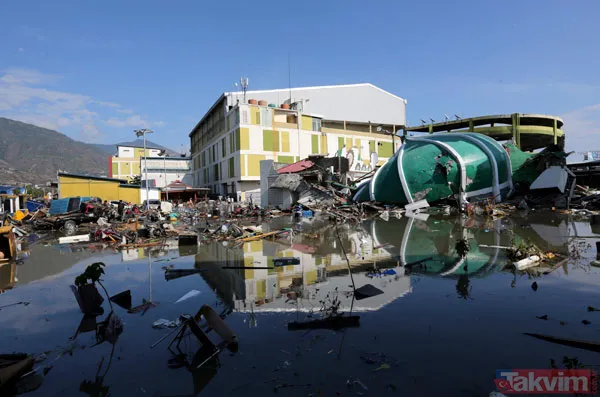 Tsunaminin vurduğu Palu neredeyse haritadan silindi - 27