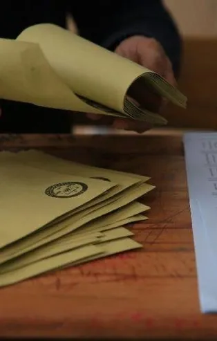 AK Parti İstanbul için seferberlik ilan etti! 300 bin seçmen için çalışmalar sürüyor