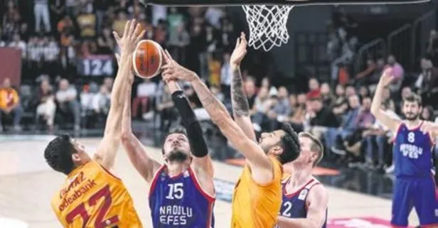 Efes, Aslan’dan zor sıyrıldı
