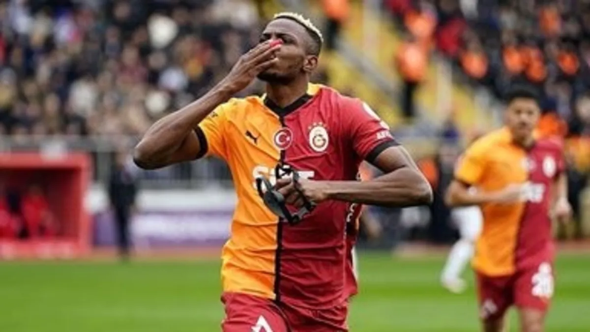 Osimhen ve Sallai sarı alarmda!