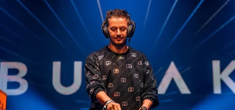1788178831575.jpeg Burak Yeter, D&R Live Set ile Bağdat Caddesi’nde sahne alacak.