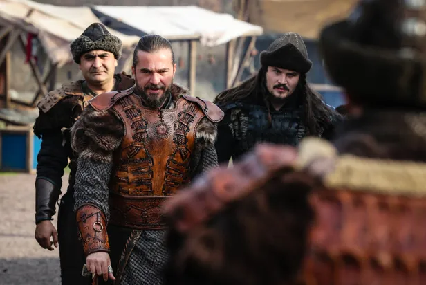 ertugrul-beyin-kurulus-osmana-donusu-muhtesem-olacak-yeni-sezonda-usta-isim-1595087535768.jpg Ertuğrul Bey'in Kuruluş Osman'a dönüşü muhteşem olacak! Yeni sezonda usta isim...-2