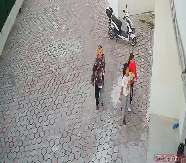 Adana'da akılalmaz hırsızlık! Hala azmettirdi 9 yaşındaki yeğen çaldı: Parkta çocuğuyla ilgilenen kadının 350 gr altını gitti - 5