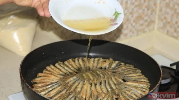 Lezzeti ikiye katlayan sır! Karadenizlilerin bile bilmediği hamsi buğulamanın püf noktası - 6