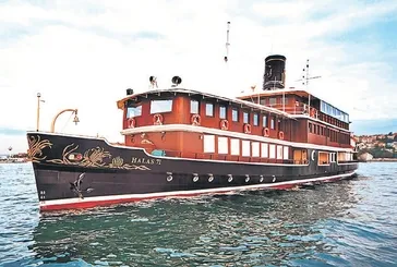 100 yılı aşkın tarihi yat ziyaretçilerini büyülüyor:Haftalık fiyatı dudak uçuklatıyor