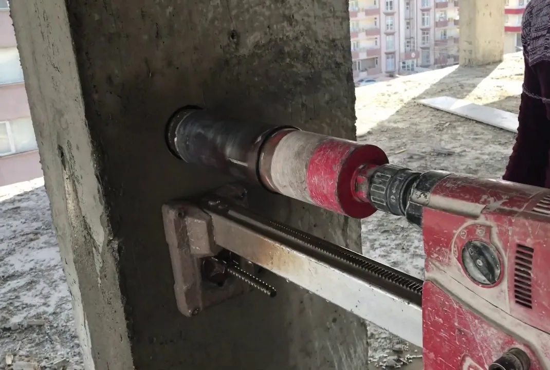 Binadan karot örneği alınması tehlikeli mi?