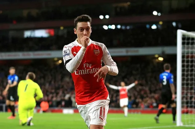 Mesut Özil adım adım Fenerbahçe'ye