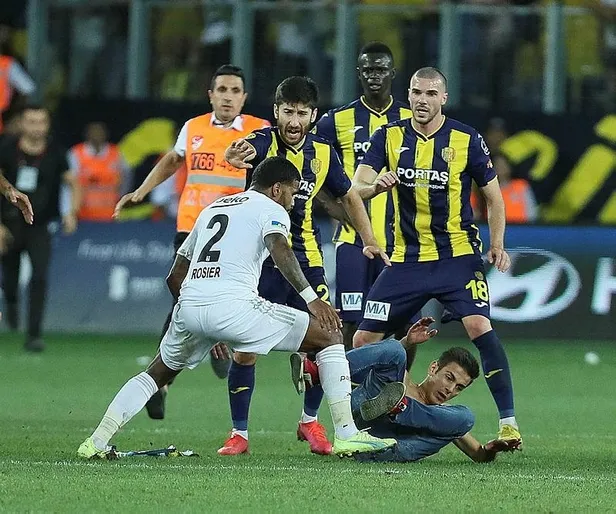 Beşiktaşlı futbolculara saldıran Berkay Ö. hakkında flaş karar! Ankaragücü-Beşiktaş maçı sonrası saha karıştı-3