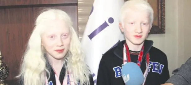 Gözlerinizden öperiz çocuklar