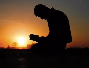 Berat Kandili’nde okunacak dualar! Peygamber Efendimizin Berat Kandili duası! Kandil gecesi Türkçe dualar…