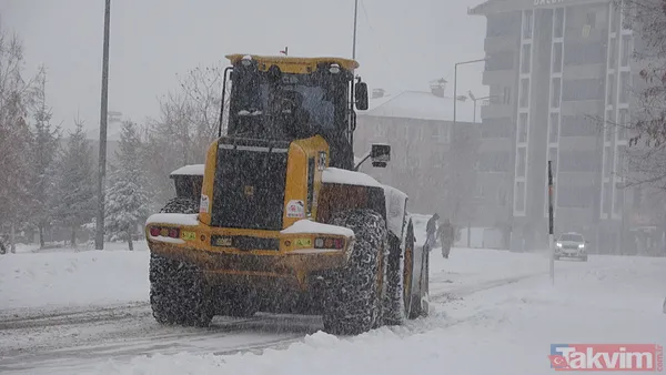 Kar sezonu başladı: Ankara ve İstanbul'da sulu Doğu'da lapa lapa - 9