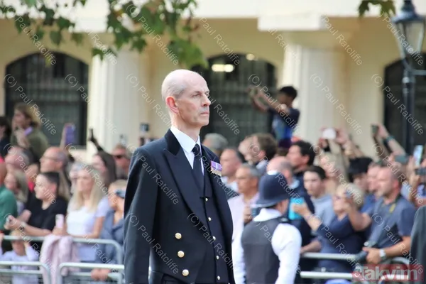 Kraliçe Elizabeth'in kara kutusu Uzun Paul 44 yıl yanından hiç ayrılmadı! İşte Paul Whybrew'in ilginç öyküsü - 15