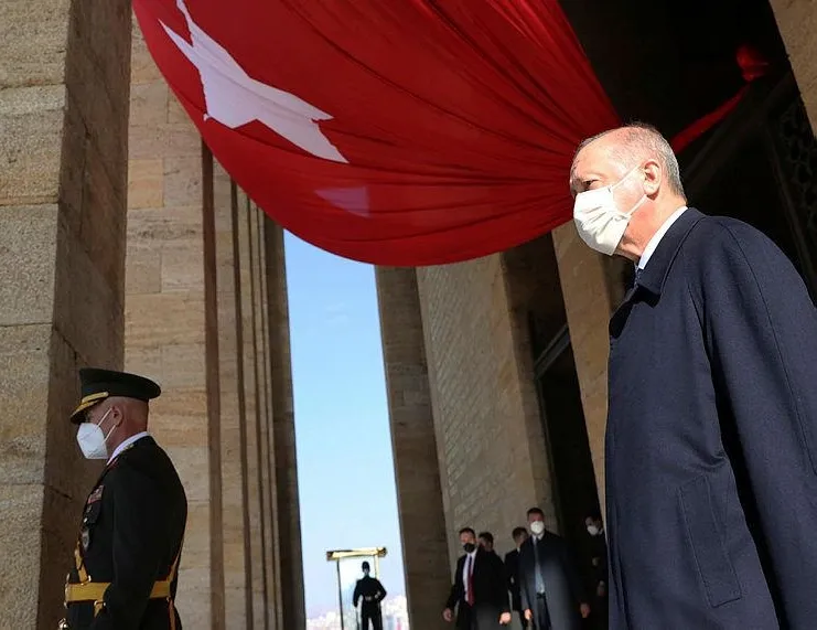 Başkan Erdoğan’dan saat 09.05’te ’Atatürk’ paylaşımı