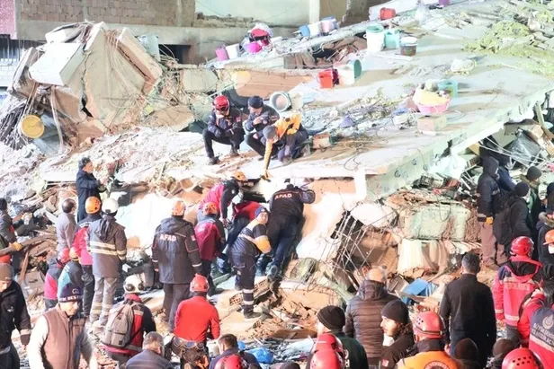 21 kişiye mezar olmuştu! Yeşilyurt apartmanı hakkında flaş gelişme!-1