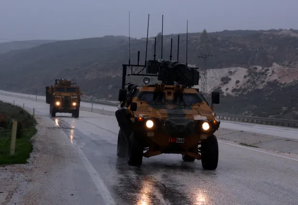 Sınırda hareketli saatler! Komandolar sevk edildi-5