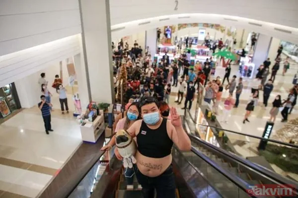 Tayland Kralı'nın resmi metresinin 1400'den fazla çıplak fotoğrafı ifşa oldu - 5