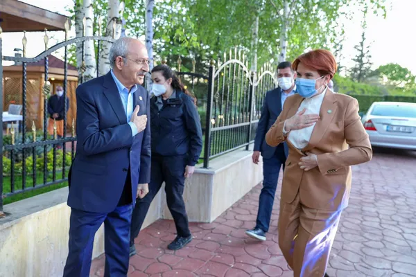 meral-aksener-ve-kemal-kilicdaroglu-iftarda-bulustu-1620595352366.jpg Meral Akşener ve Kemal Kılıçdaroğlu iftarda buluştu-1