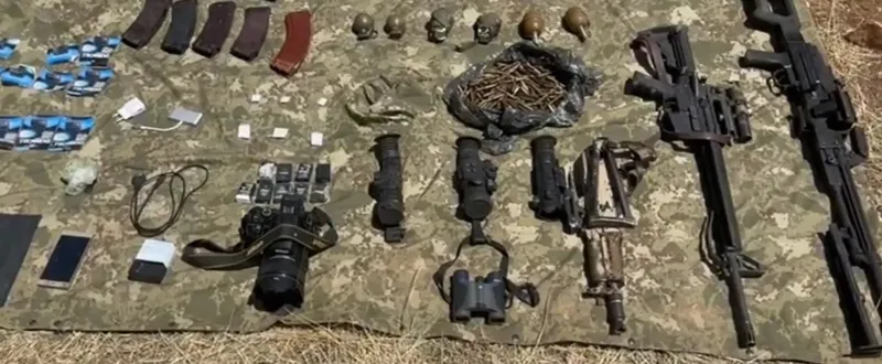 msb-duyurdu-irakin-kuzeyindeki-dergele-ve-miska-koylerinde-cok-sayida-muhimmat-ele-gecirildi-1720276573610.jpeg MSB duyurdu! Irak'ın kuzeyindeki Dergele ve Miska köylerinde çok sayıda mühimmat ele geçirildi-3