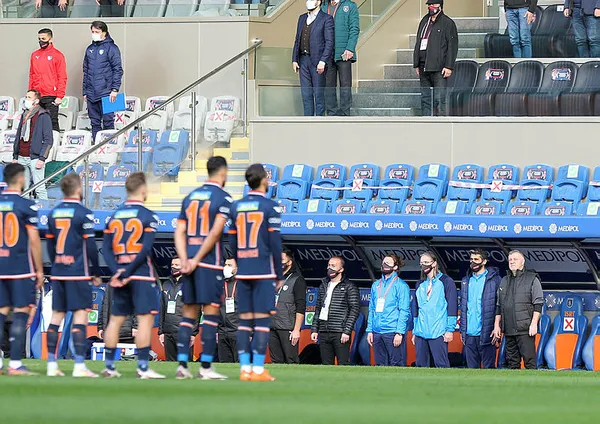 medipol-basaksehir-bb-erzurumspor-1-0-mac-ozeti-1609946214626.jpg