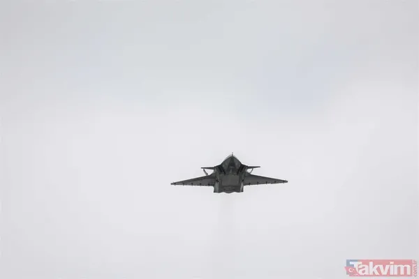 Milli gurur Bayraktar KIZILELMA iniş takımları kapalı ilk uçuşunu başarıyla tamamladı - 1