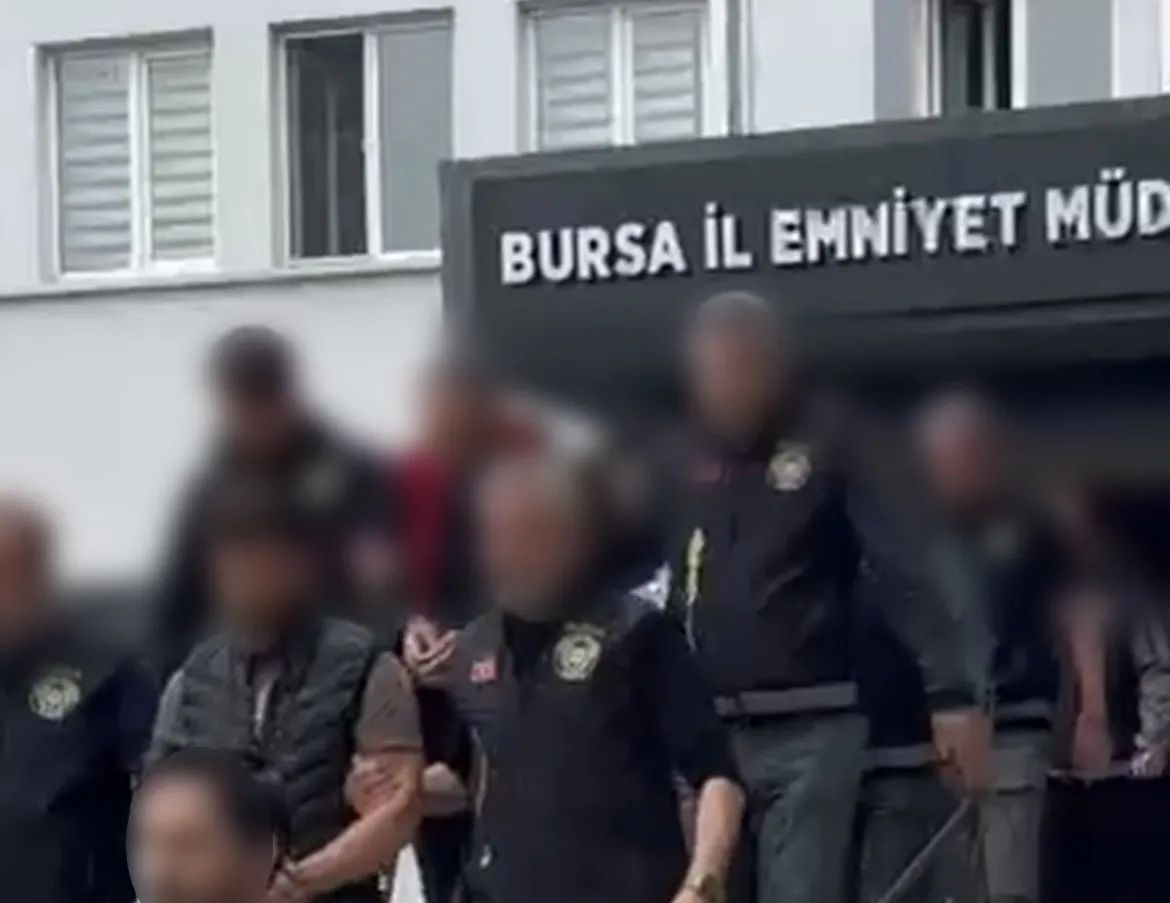 Bursa’da büyük change operasyonu: 28 araca el konuldu 3 kişi tutuklandı