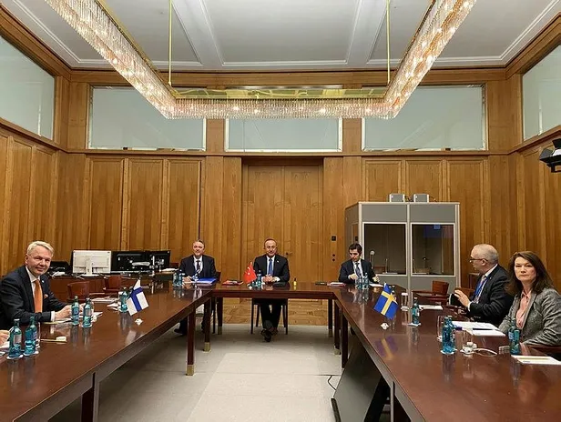 1652655398539.jpeg Rusya korkusundan NATO'ya girmeye çalışan terörist misafirhanesi İsveç'e Türkiye freni-4