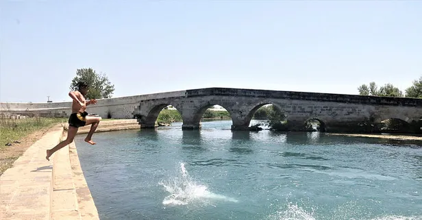 Son dakika: Antalya'da hava sıcaklığı 30 dereceyi buldu