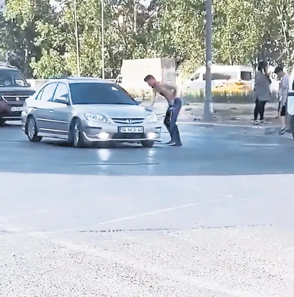 yol-verme-cinayeti-1689884977552.jpeg İyilik yaptı canıyla ödedi! İstanbul'da akılalmaz cinayet: "Neden yol veriyorsun" deyip, bıçakladı-3