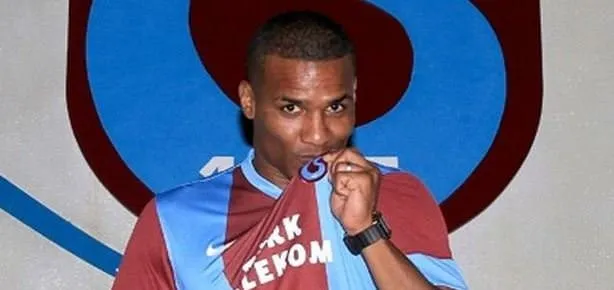 Malouda’ya taraftardan büyük ilgi!