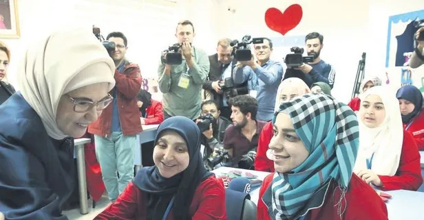 Emine Erdoğan'ın başlattığı okuma-yazma seferberliği amacına ulaştı
