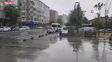 İstanbul'da sağanak yağış etkili oldu