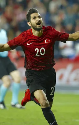 Emre Akbaba aslan oluyor