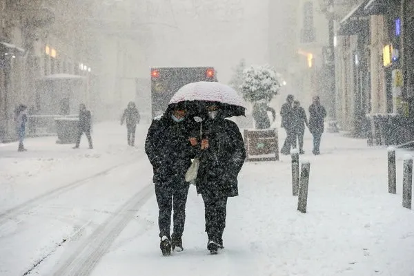 istanbul da okullar tatil mi 24 25 mart istanbul kar tatili var mi istanbul valiligi son dakika takvim