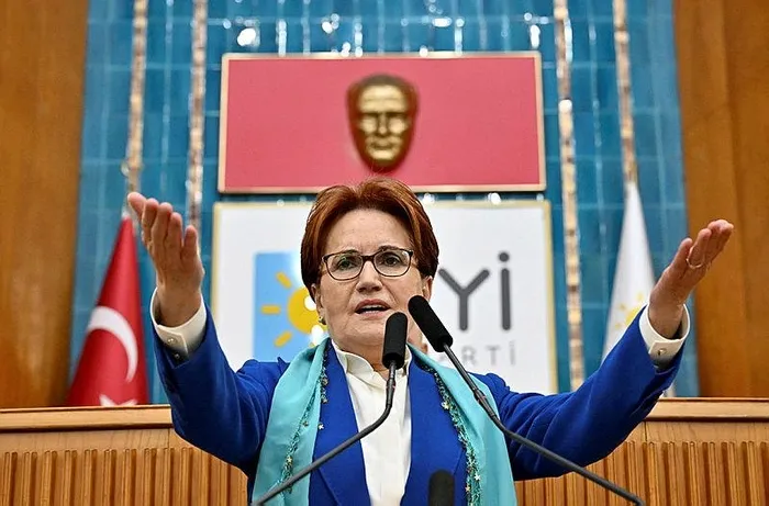 aksener-mustakil-secim-karari-sonrasi-chpli-ibbye-iettli-daldi-iyi-partiden-imamogluna-niteliksiz-gondermesi-m-1701859903425.jpeg Akşener müstakil seçim kararı sonrası Ekrem İmamoğlu'na 'İETT'li daldı! CHP'li İBB'ye 'niteliksiz' Mansur Yavaş'a 'korkak' göndermesi-5