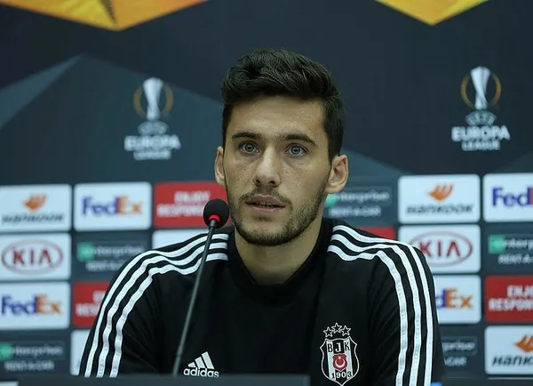 besiktasta-antalyaspor-onunde-forvette-umut-nayir-oynayacak-1591916687507.jpeg