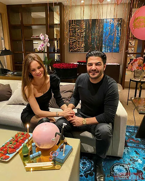 Hadise'den sonra Ebru Şallı'nın da tektaşı sahte çıktı! Sosyetikleri "Acaba benim de yüzüğüm sahte mi?" telaşı sardı - 8