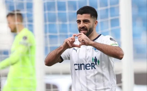 ozel-haber-i-umut-bozok-galatasaray-icin-bosuna-kurek-cekti-1643101498169.jpg Özel Haber I Umut Bozok Galatasaray için boşuna kürek çekti-2