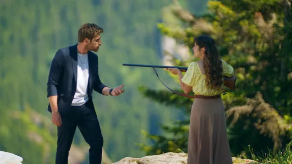 vermem-seni-ellere-5-bolum-fragmani-yayinlandi-ben-nerede-olursam-olayim-senin-sefkatine-ihtiyacim-var-benim-1688973809269.jpg Vermem Seni Ellere 5. bölüm fragmanı yayınlandı: "Ben nerede olursam olayım, senin şefkatine ihtiyacım var benim..."-3